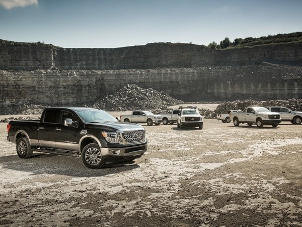 03-2018-nissan-titan-oem-1