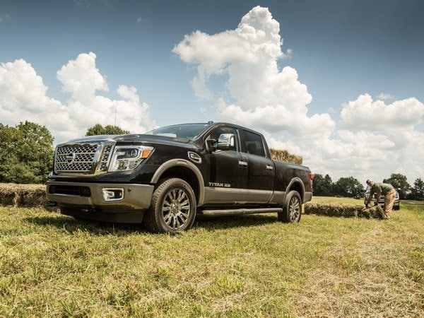 04-2018-nissan-titan-oem-1