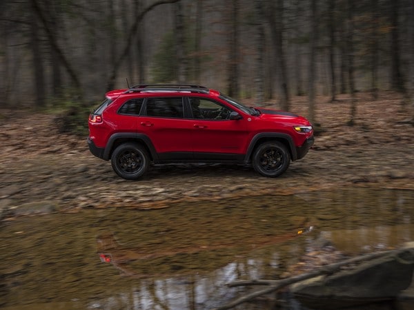 11-2019-jeep-cherokee-oem-1