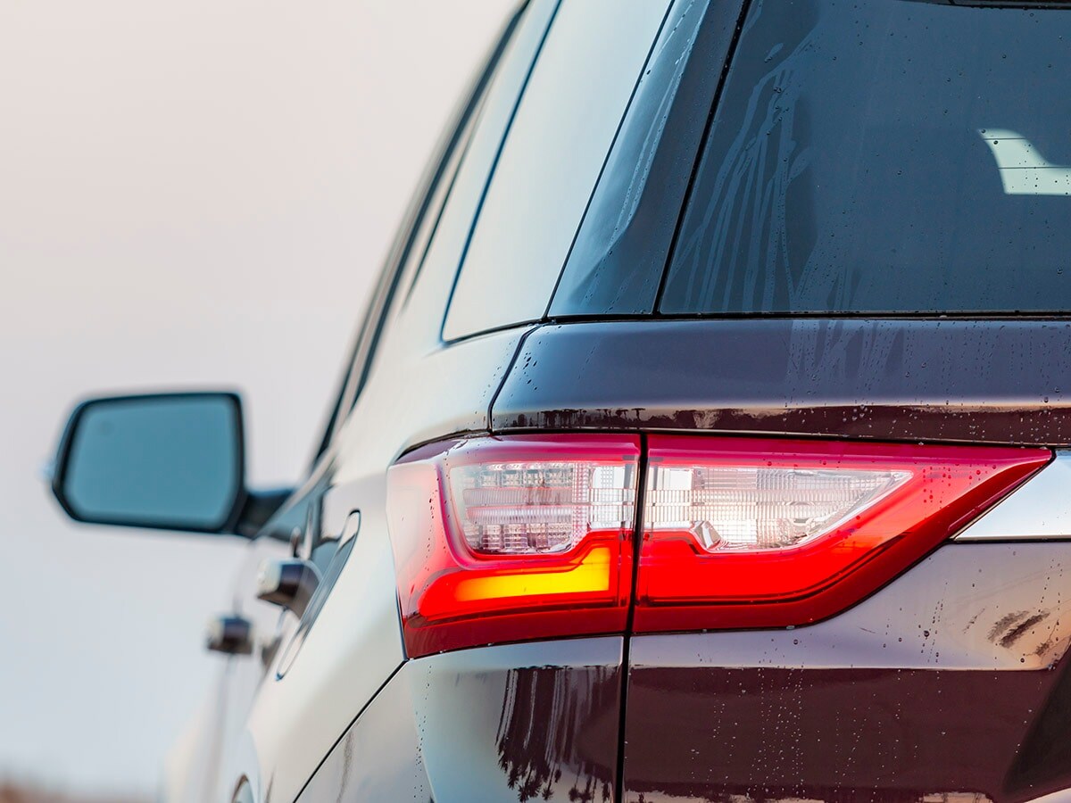 15-2018-Chevrolet-Traverse-Exterior-KBB