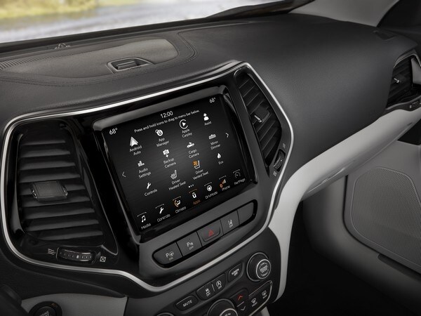 20-2019-jeep-cherokee-oem-1
