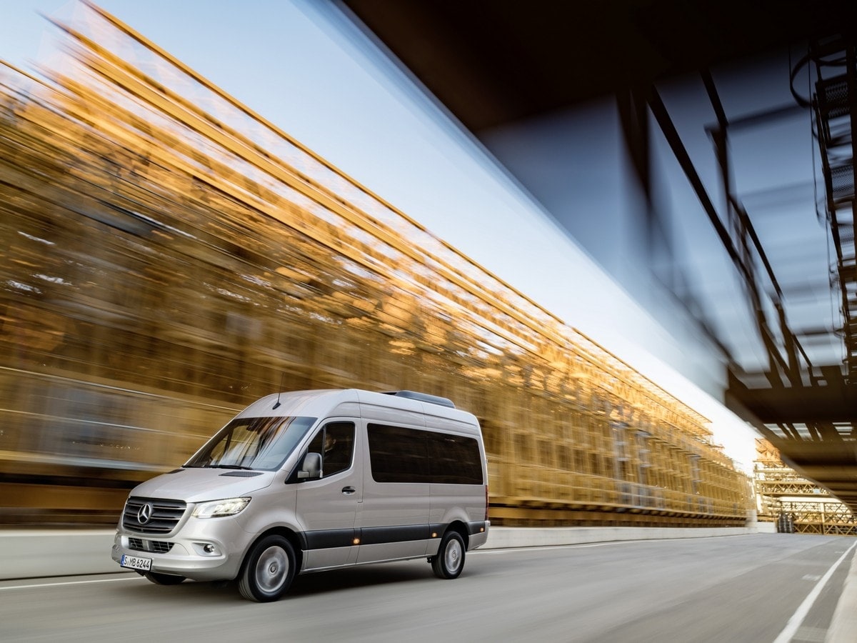 06-2019-mercedes-benz-sprinter-oem-1