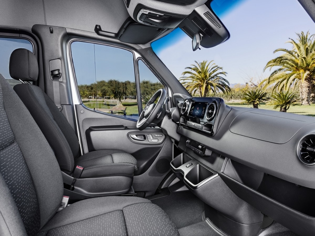 12-2019-mercedes-benz-sprinter-oem-1