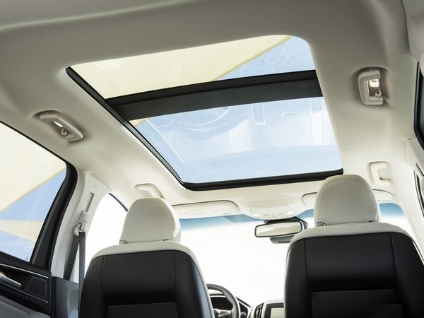 14-2019-ford-edge-titanium-elite-oem-1