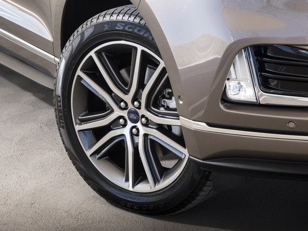 18-2019-ford-edge-titanium-elite-oem-1