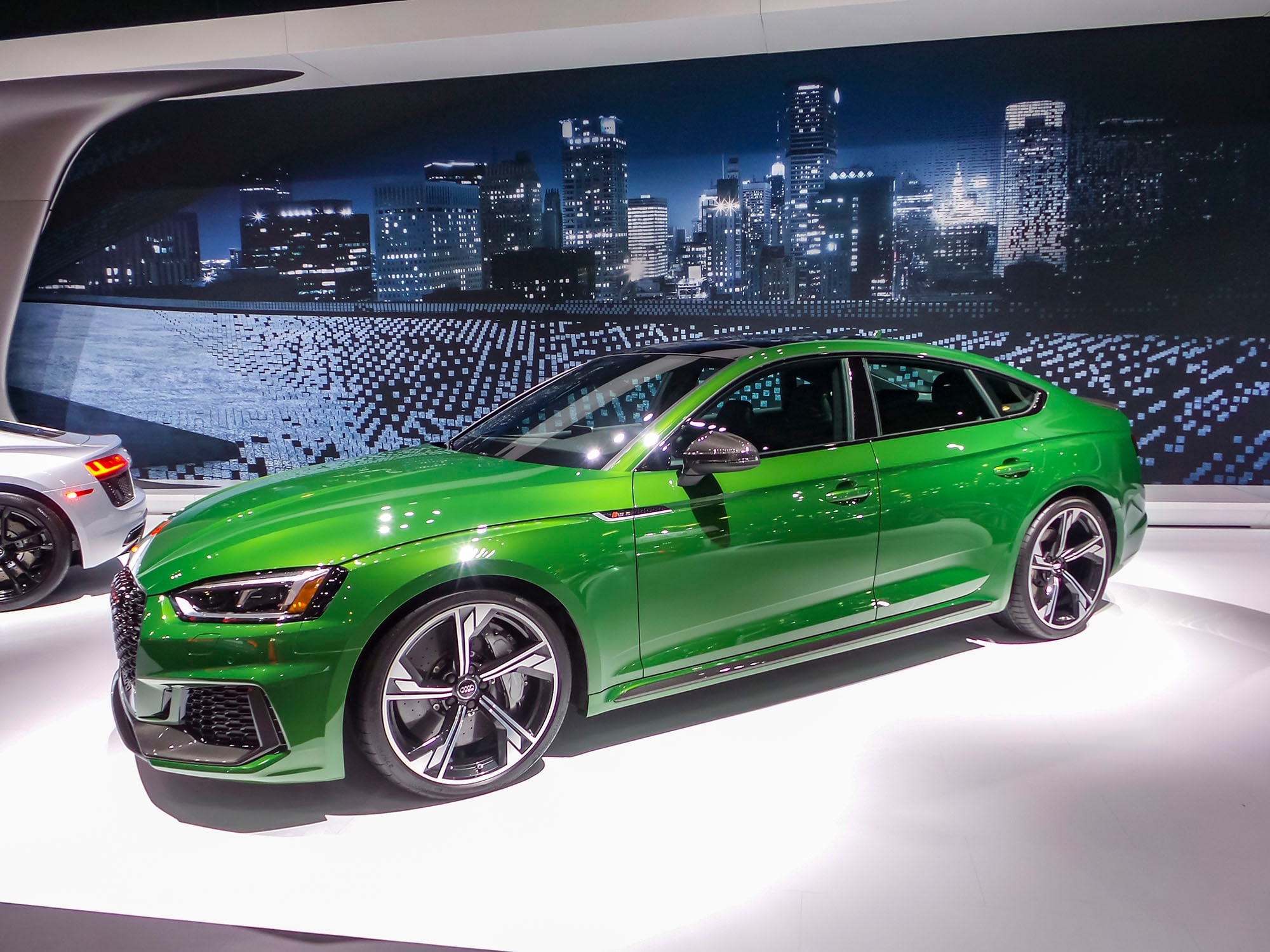 01-2019-Audi-RS5-NYIAS-KBB-1
