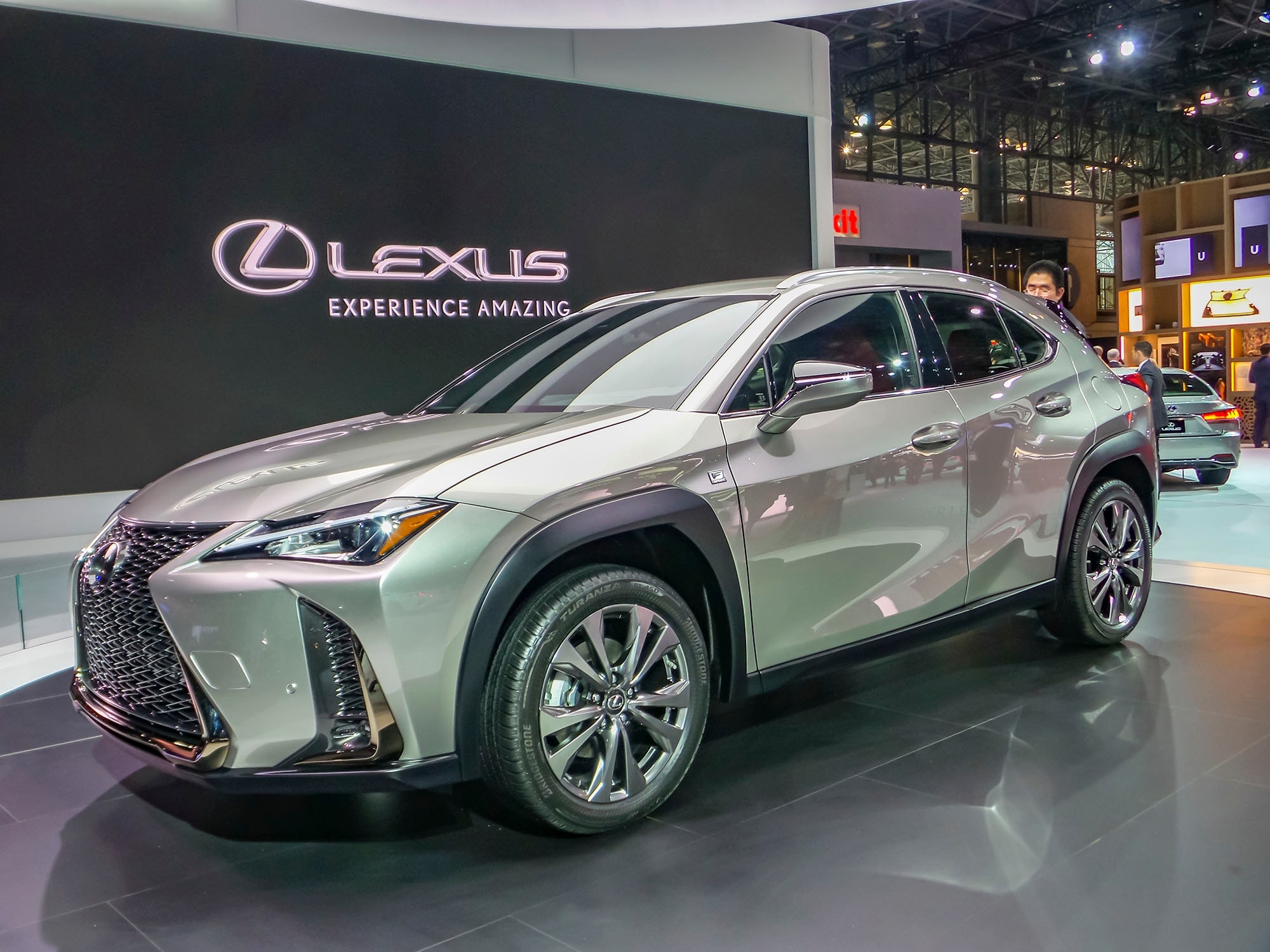 01-2019-Lexus-UX-NYIAS-KBB-1