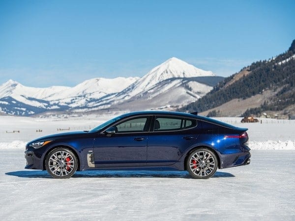 02-2018-Kia-Stinger-all-wheel-drive-2