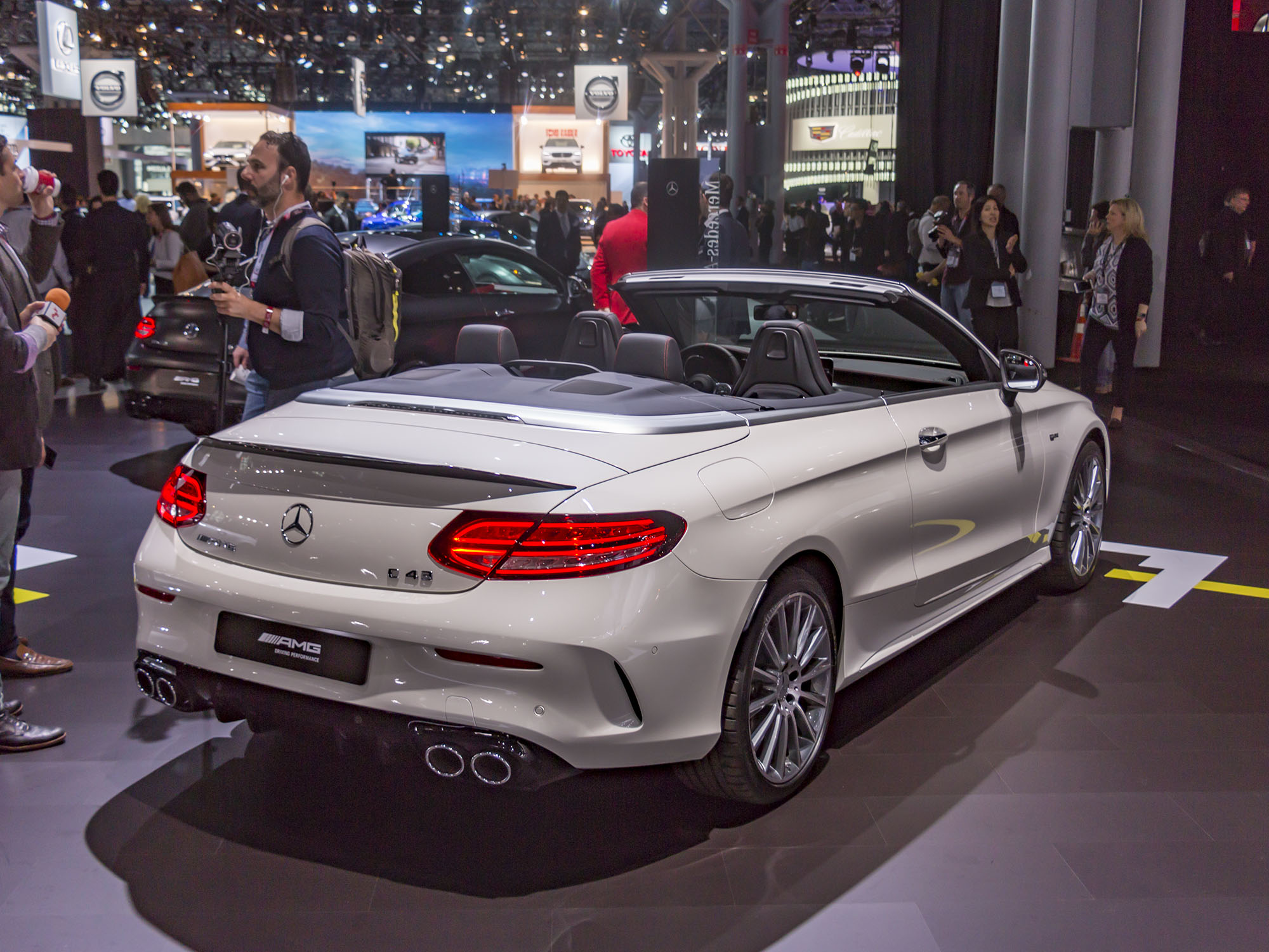 02-2019-Mercedes-AMG-C43-Cabrio-NYIAS-KBB-1