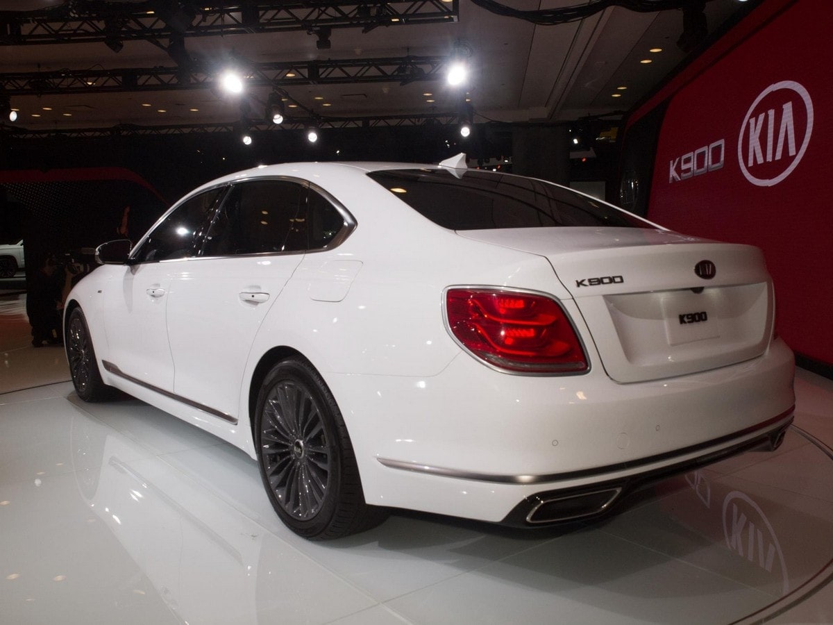 02-2019-kia-k900-nyias-np-1