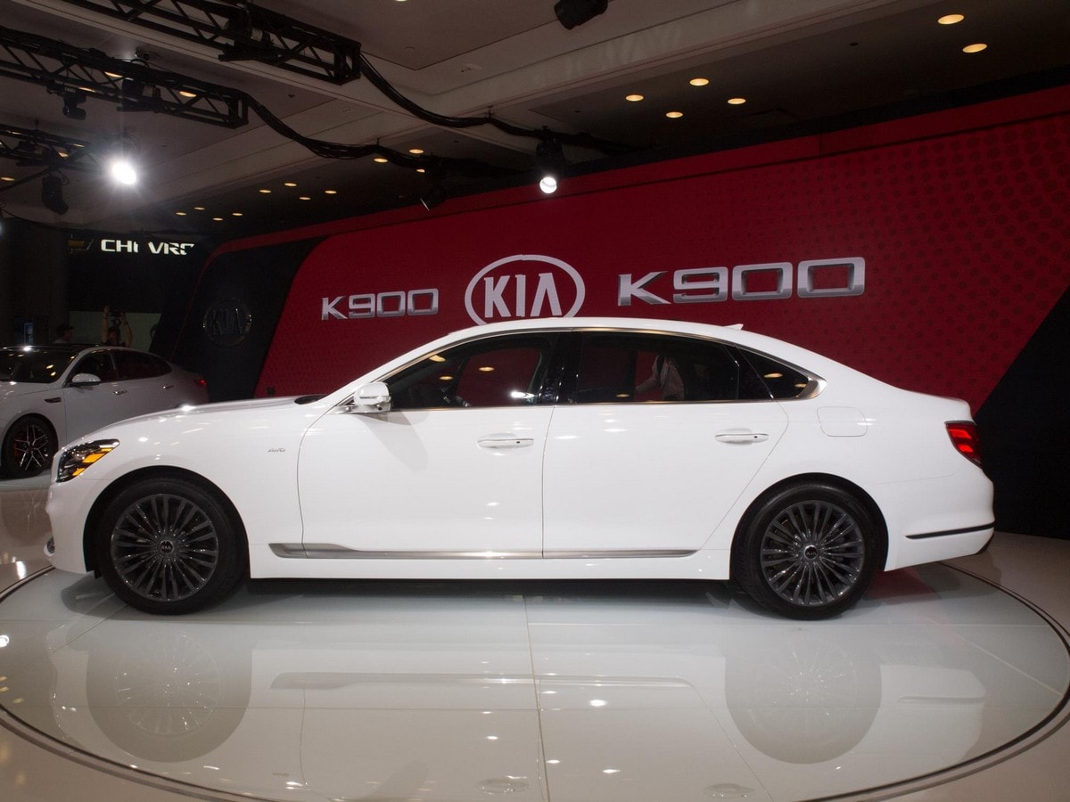 03-2019-kia-k900-nyias-np-1