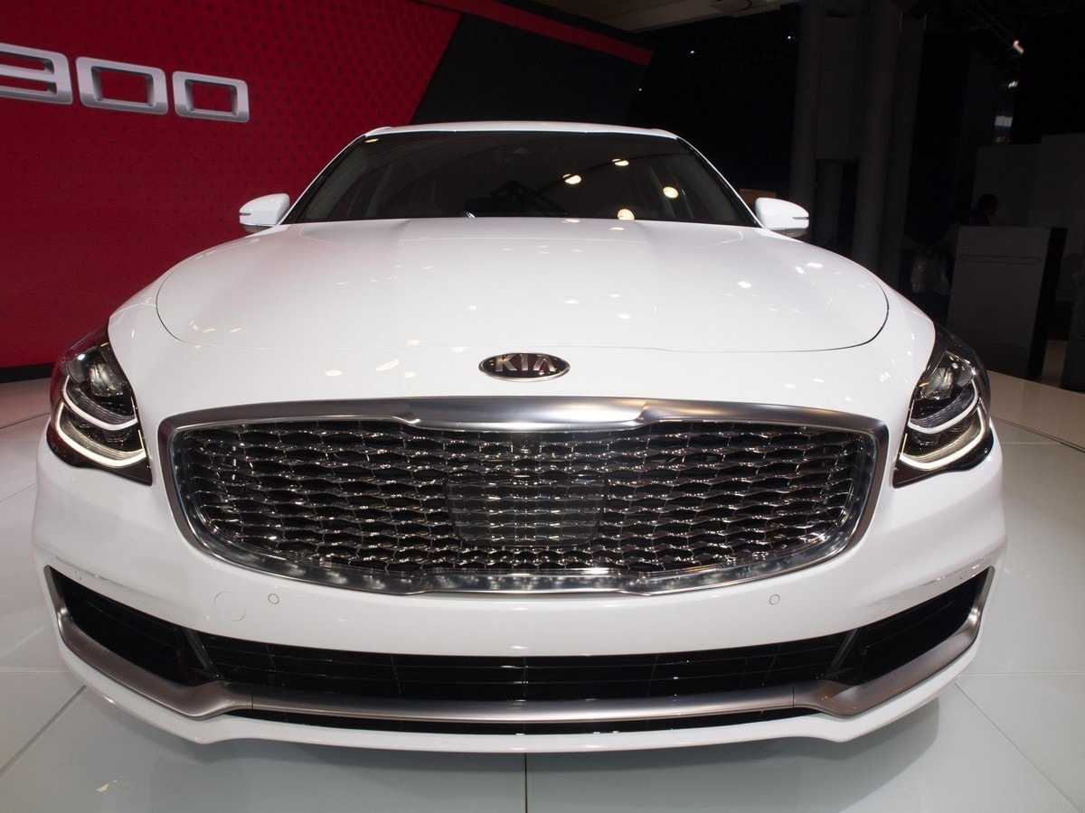 05-2019-kia-k900-nyias-np-1
