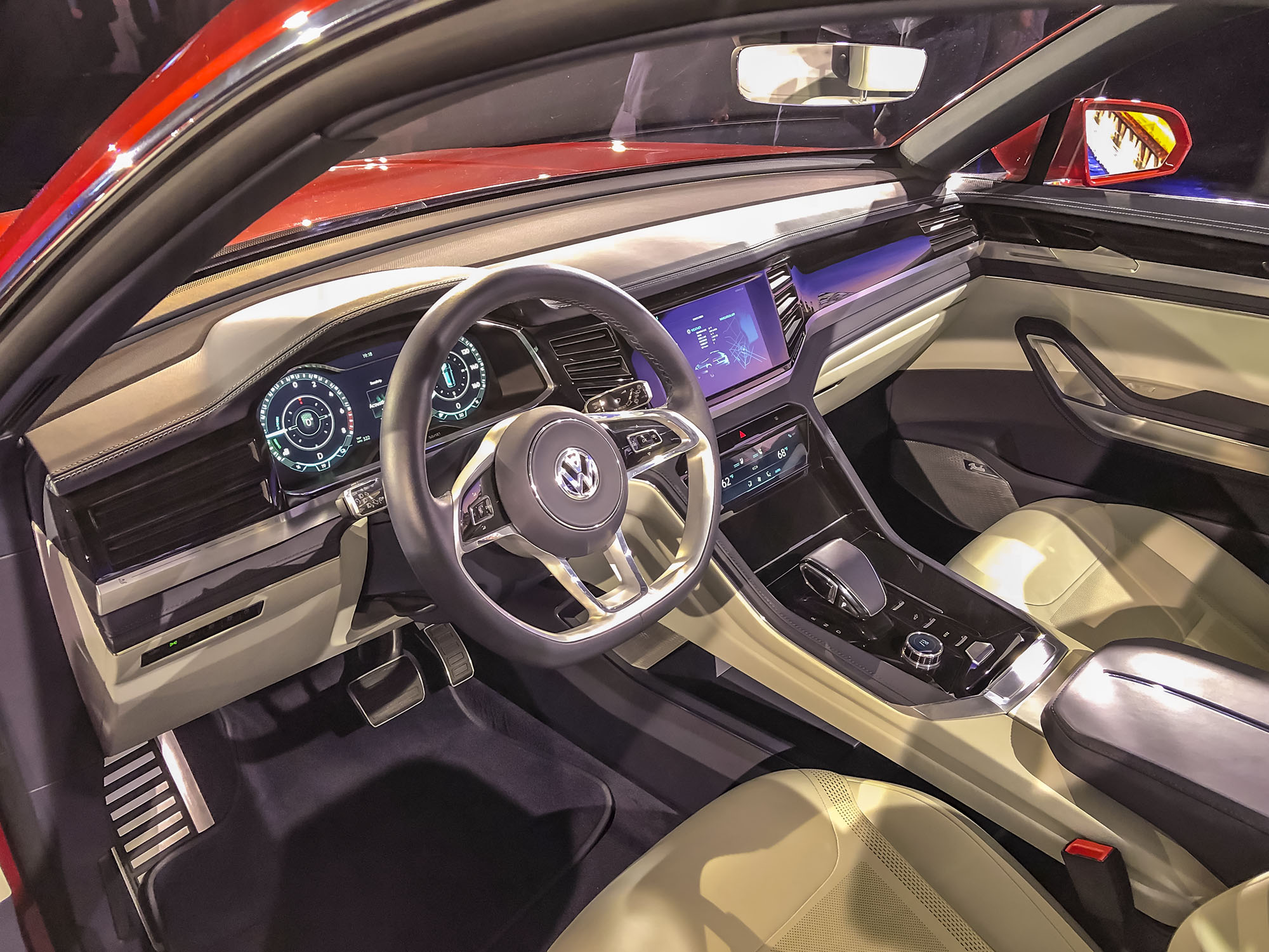 05-Volkswagen-Atlas-Sport-Cross-Concept-NYIAS-KBB-1