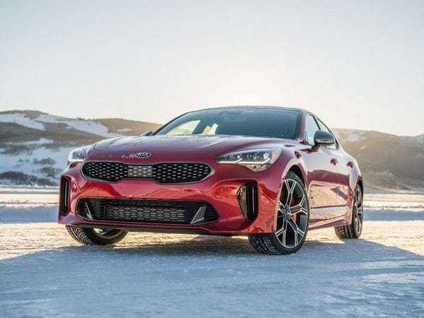 07-2018-Kia-Stinger-all-wheel-drive-2