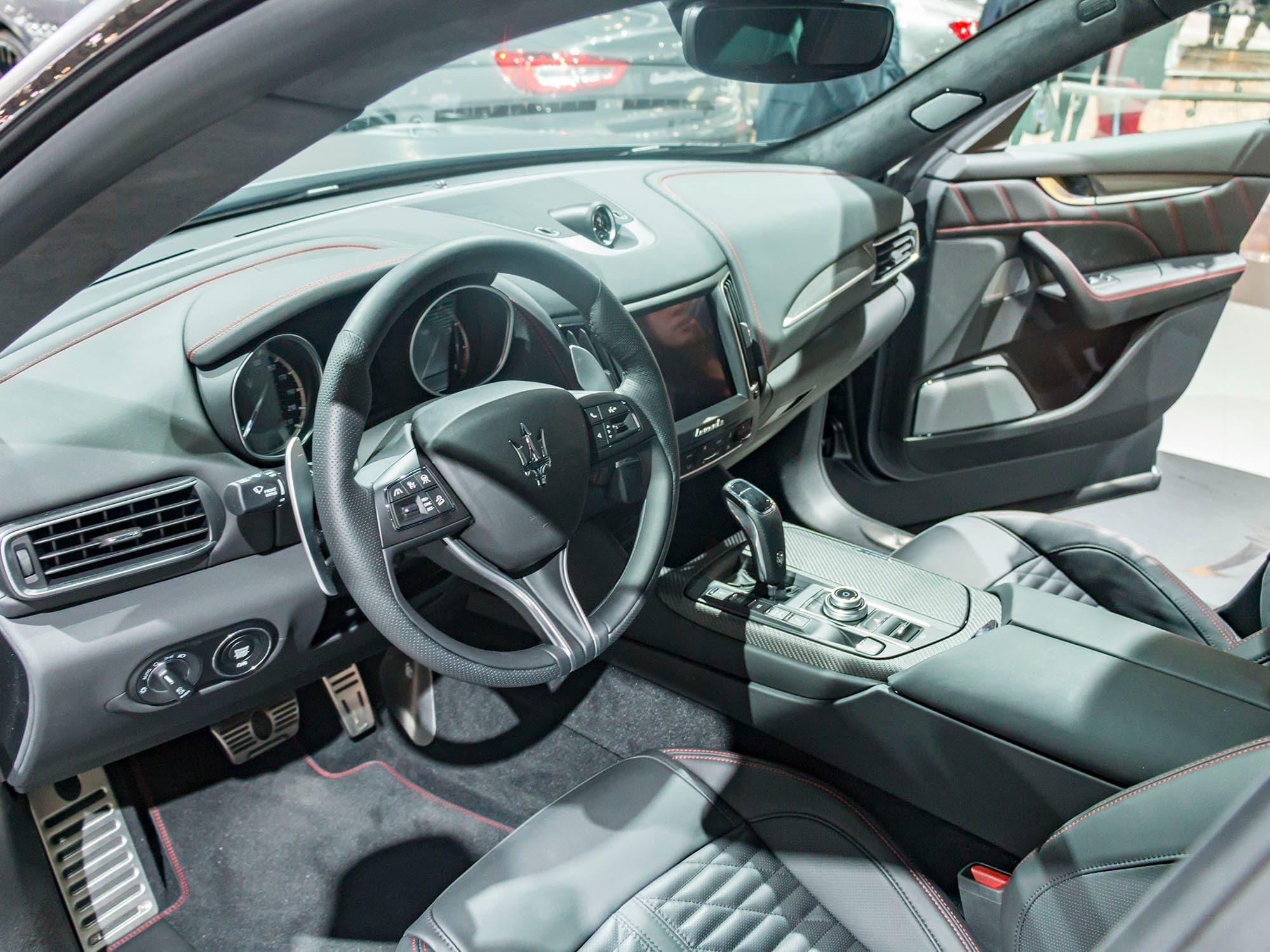 08-2019-Maserati-Levante-V8-NYIAS-KBB-1