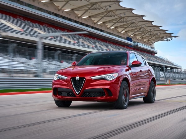 1a-2018-Alfa-Romeo-Stelvio-Quadrifoglio-first-review-1