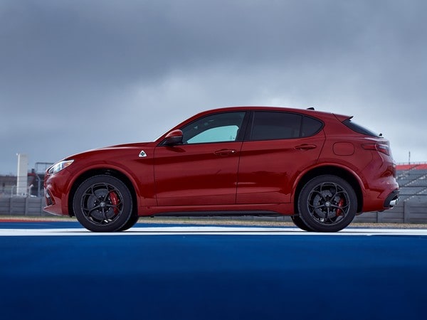 3a-2018-Alfa-Romeo-Stelvio-Quadrifoglio-first-review-1