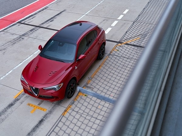 4a-2018-Alfa-Romeo-Stelvio-Quadrifoglio-first-review-1
