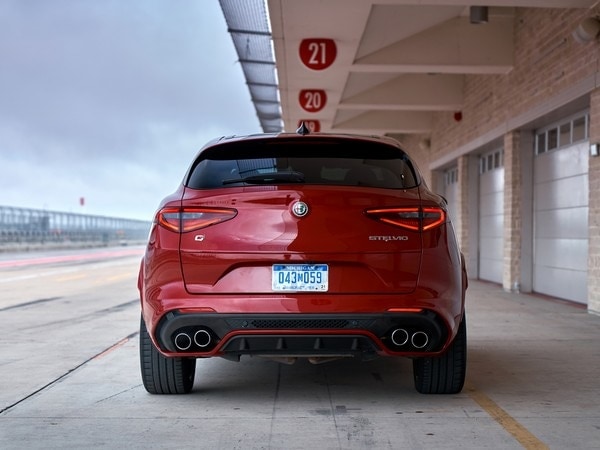 5a-2018-Alfa-Romeo-Stelvio-Quadrifoglio-first-review-1