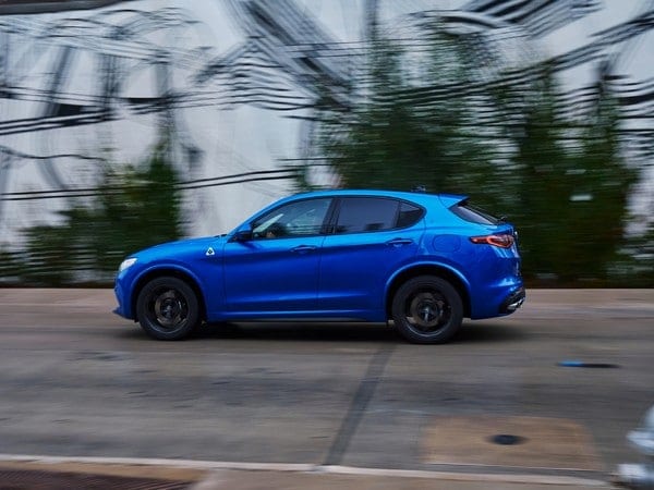5e-2018-Alfa-Romeo-Stelvio-Quadrifoglio-first-review-1