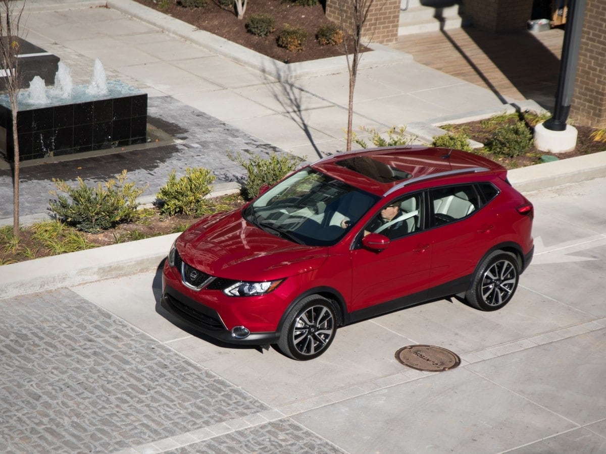 07-2018-nissan-rogue-sport-oem-1