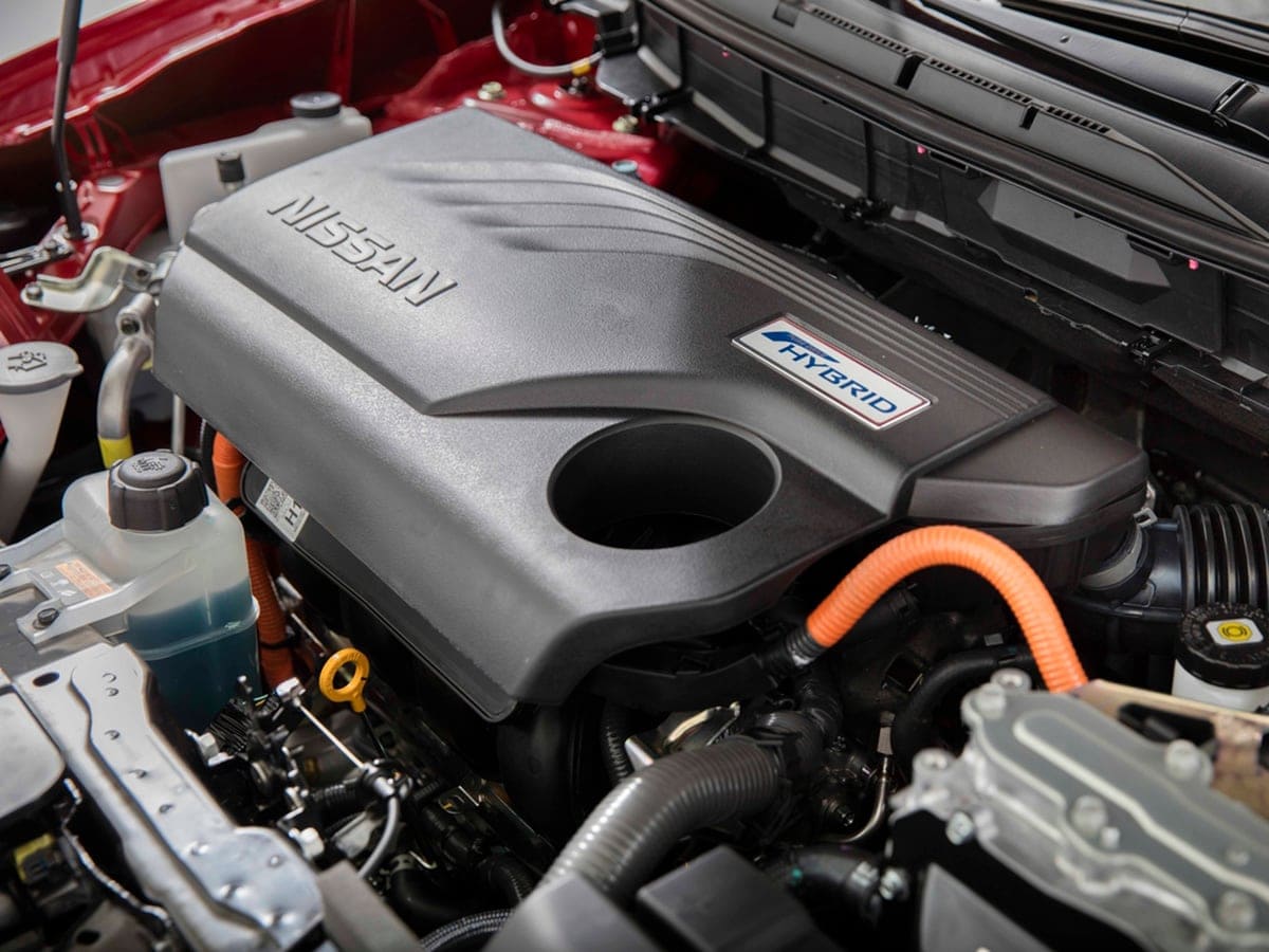 02-2018-nissan-rogue-hybrid-1