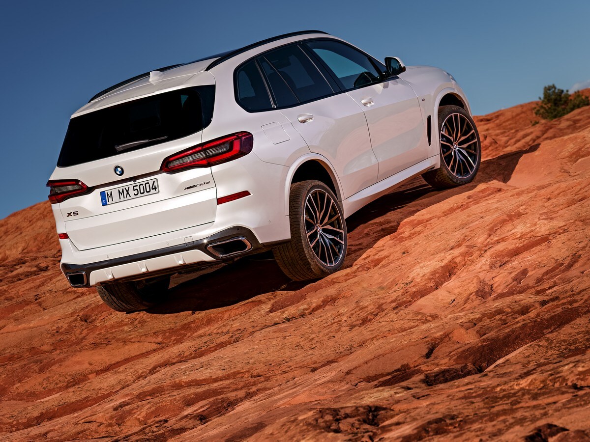 05-2019-bmw-x5-oem-1