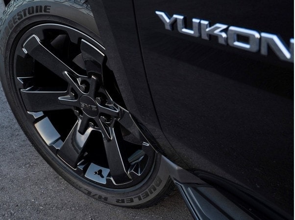 2019-GMC-Yukon-Graphite-Performance-Edition-Wheels-023-2