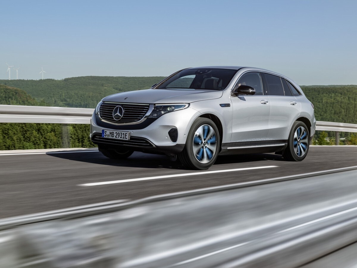 03-2020-mercedes-benz-eqc-oem-1