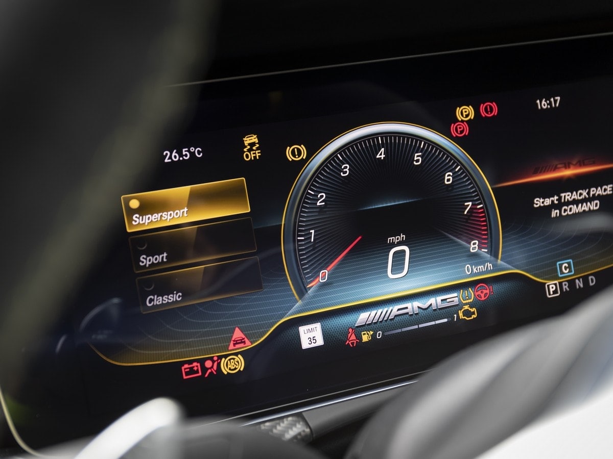 09-2019-mercedes-amg-gt-4-first-review-oem-1