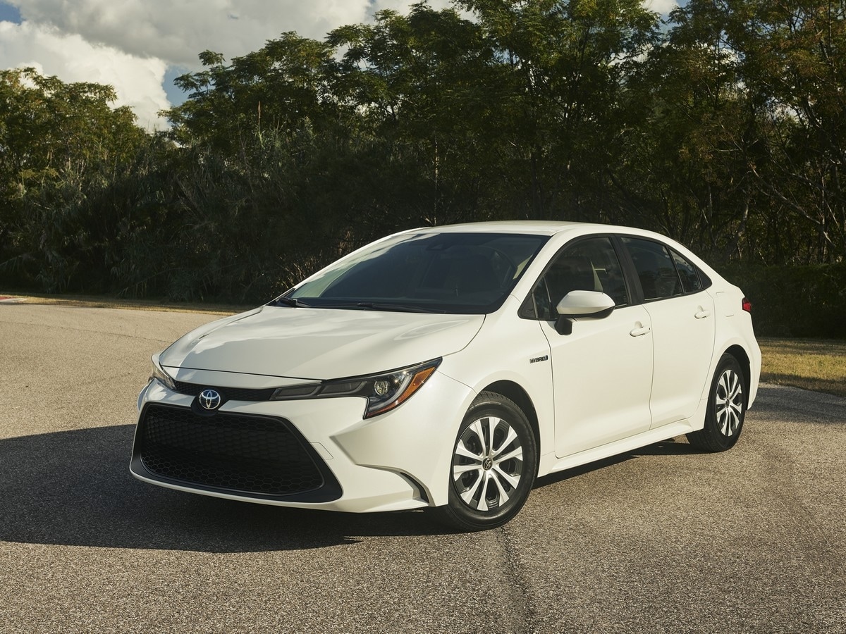 01-2020-toyota-corolla-hybrid-oem-1