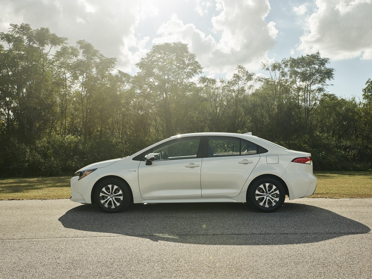 04-2020-toyota-corolla-hybrid-oem-1