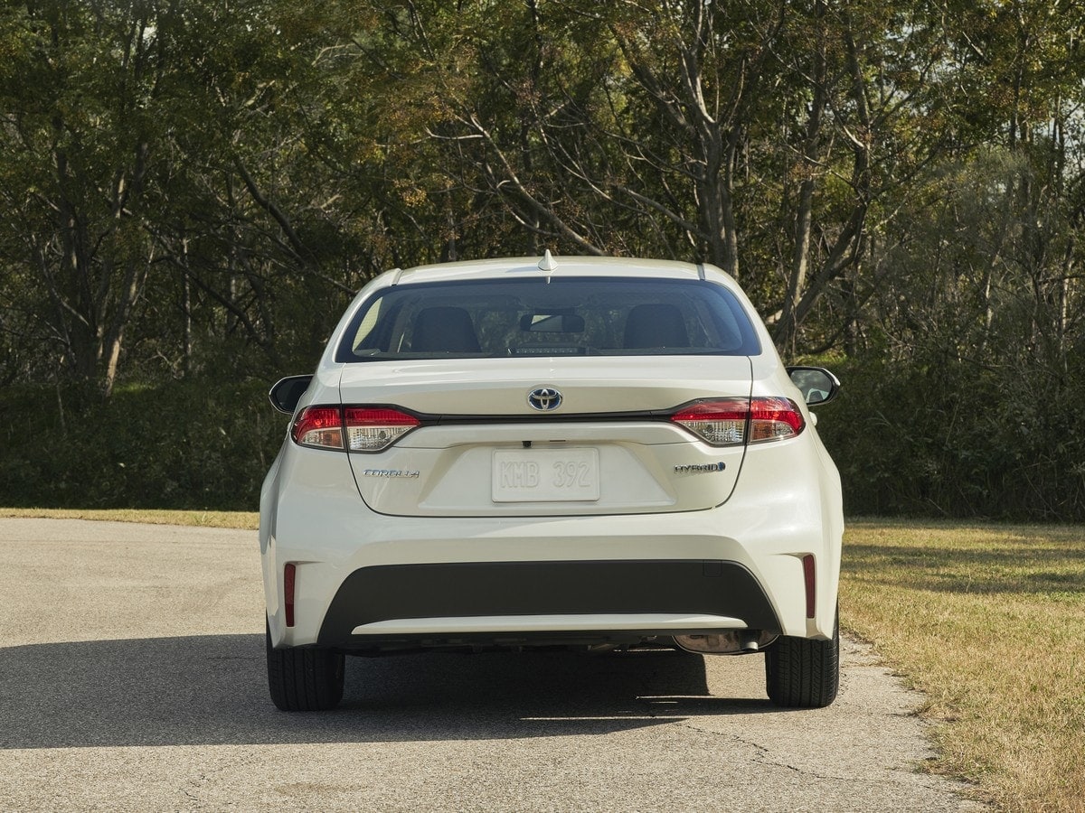 10-2020-toyota-corolla-hybrid-oem-1