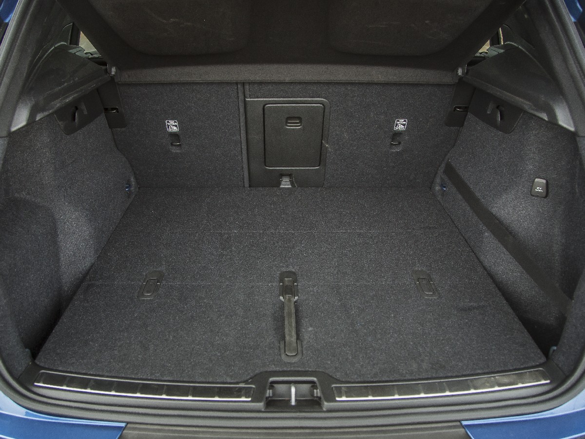12-2019-volvo-xc40-bb-bnm-1