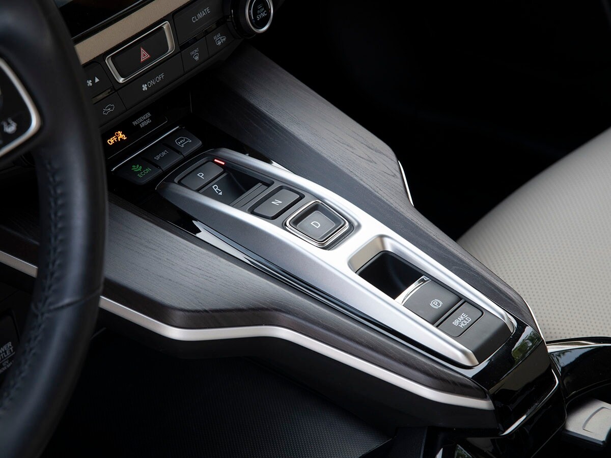 13-2018-honda-clarity-phev-bb-1