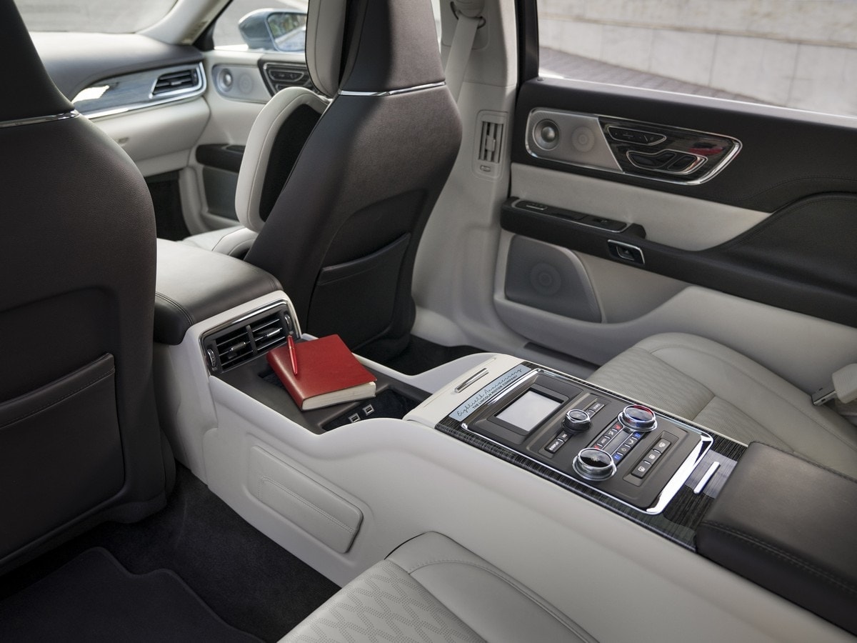 13-2019-lincoln-continental-80th-anniv-ed-oem-1