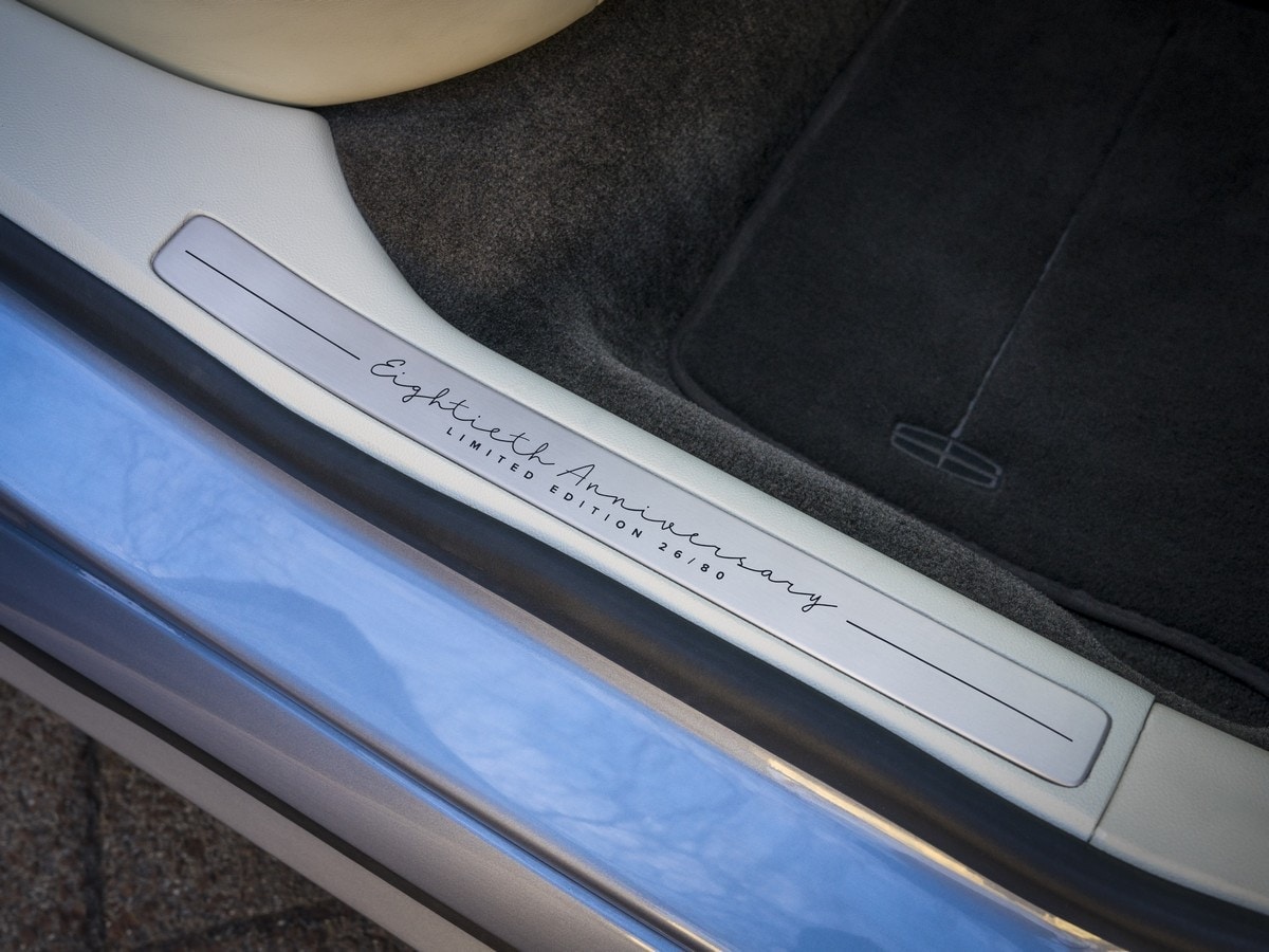 15-2019-lincoln-continental-80th-anniv-ed-oem-1