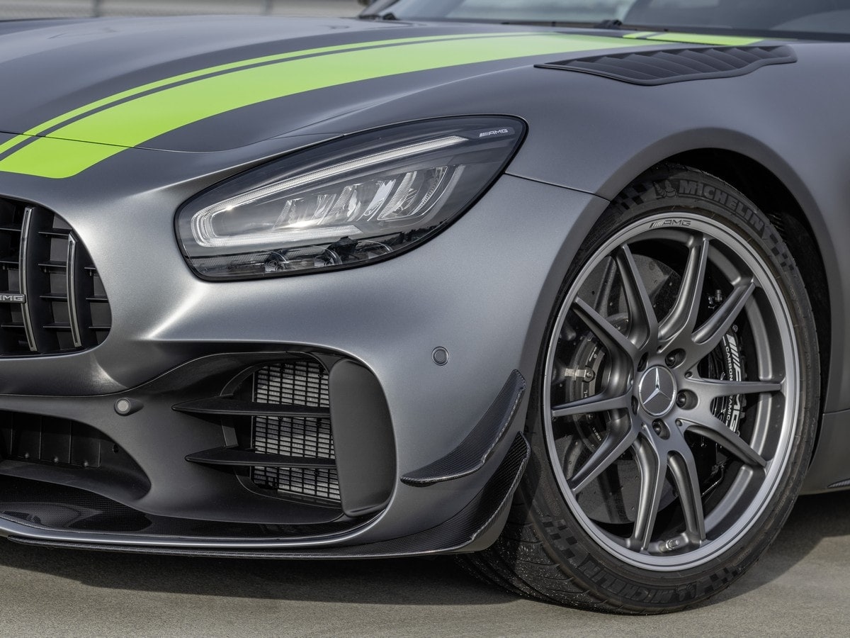 29-2020-mercedes-amg-gt-r-pro-1