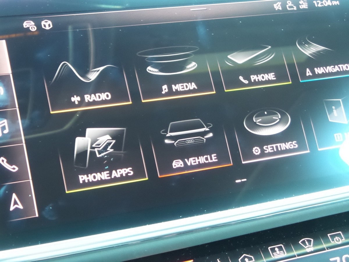 04-2019-Audi-A8-audio-review-2