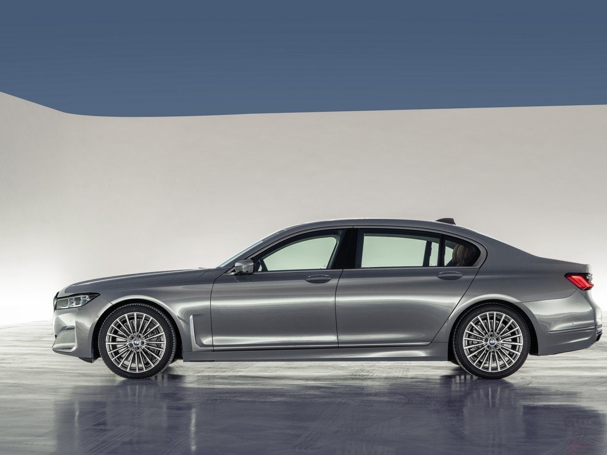 06-2020-bmw-7-series-oem-1