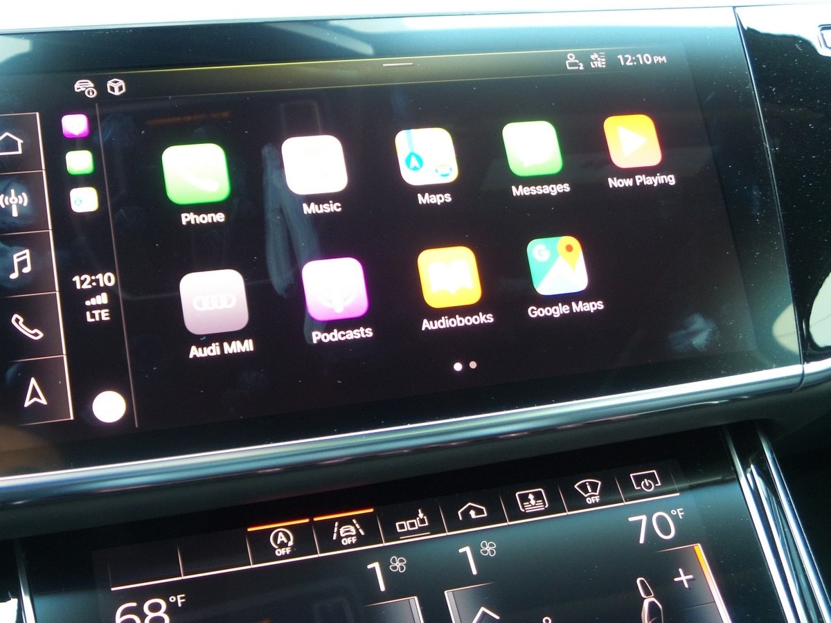 13-2019-Audi-A8-audio-review-2