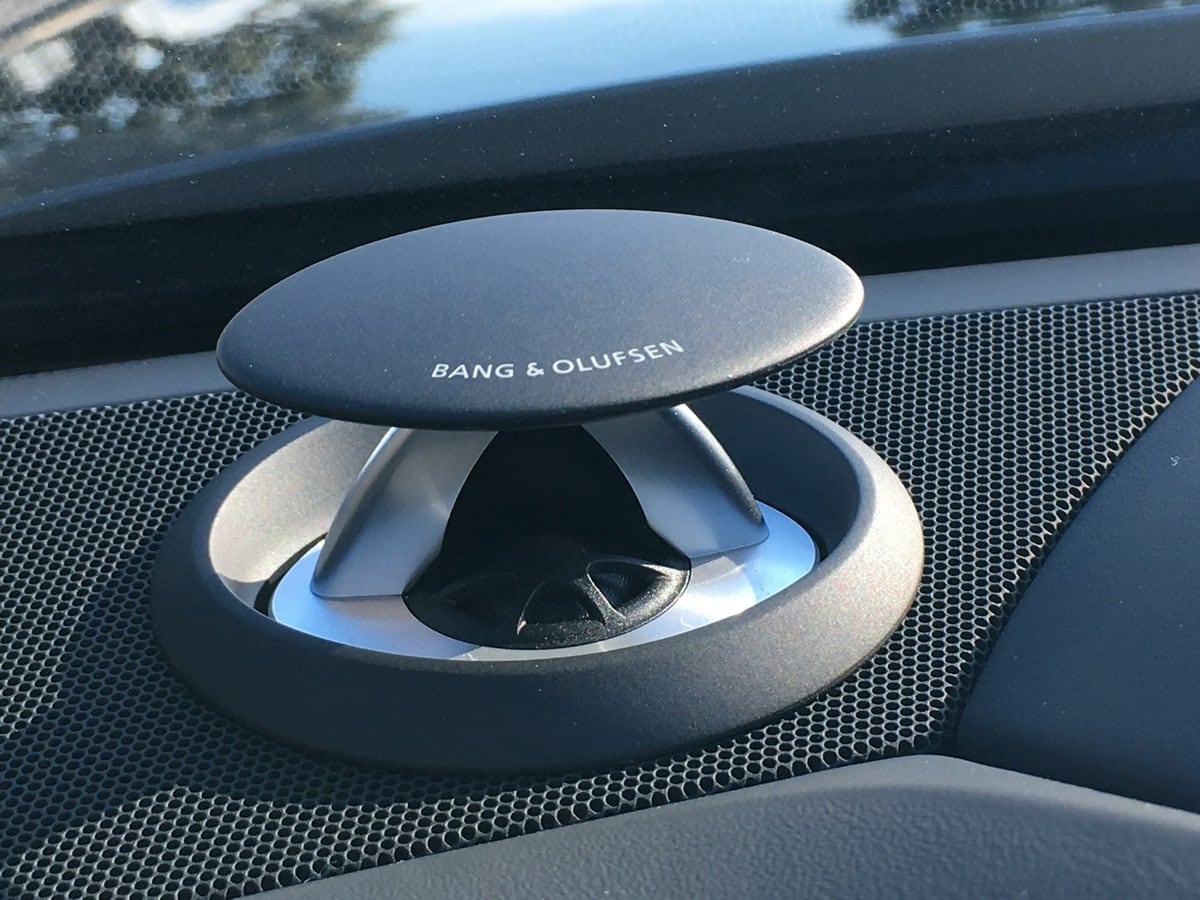 15-2019-Audi-A8-audio-review-2