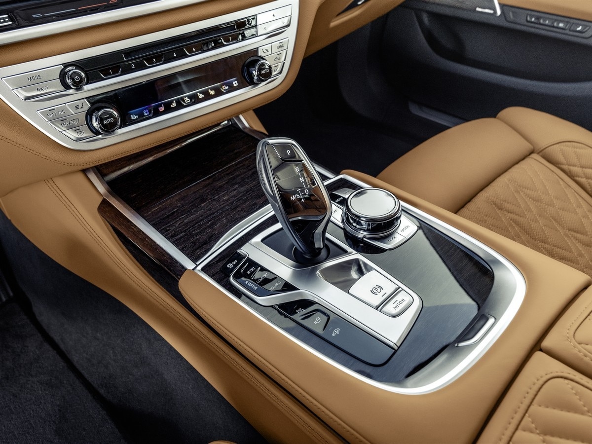 20-2020-bmw-7-series-oem-1
