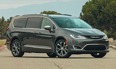 380×228-chrysler-pacificar-1