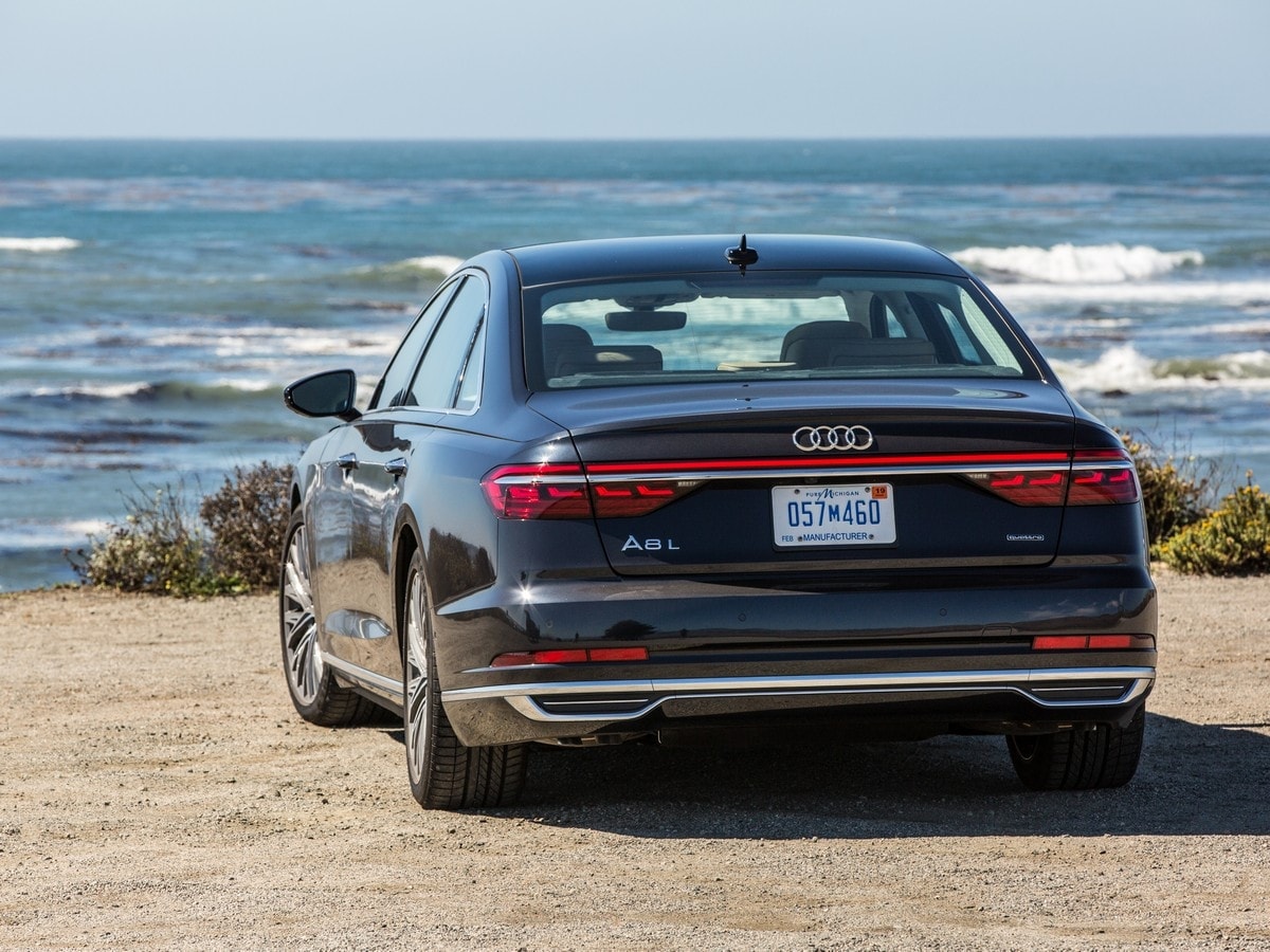 90-2019-audi-a8-first-review-2