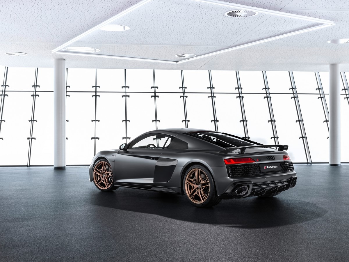 03-2019-audi-r8-v10-decennium-oem-1