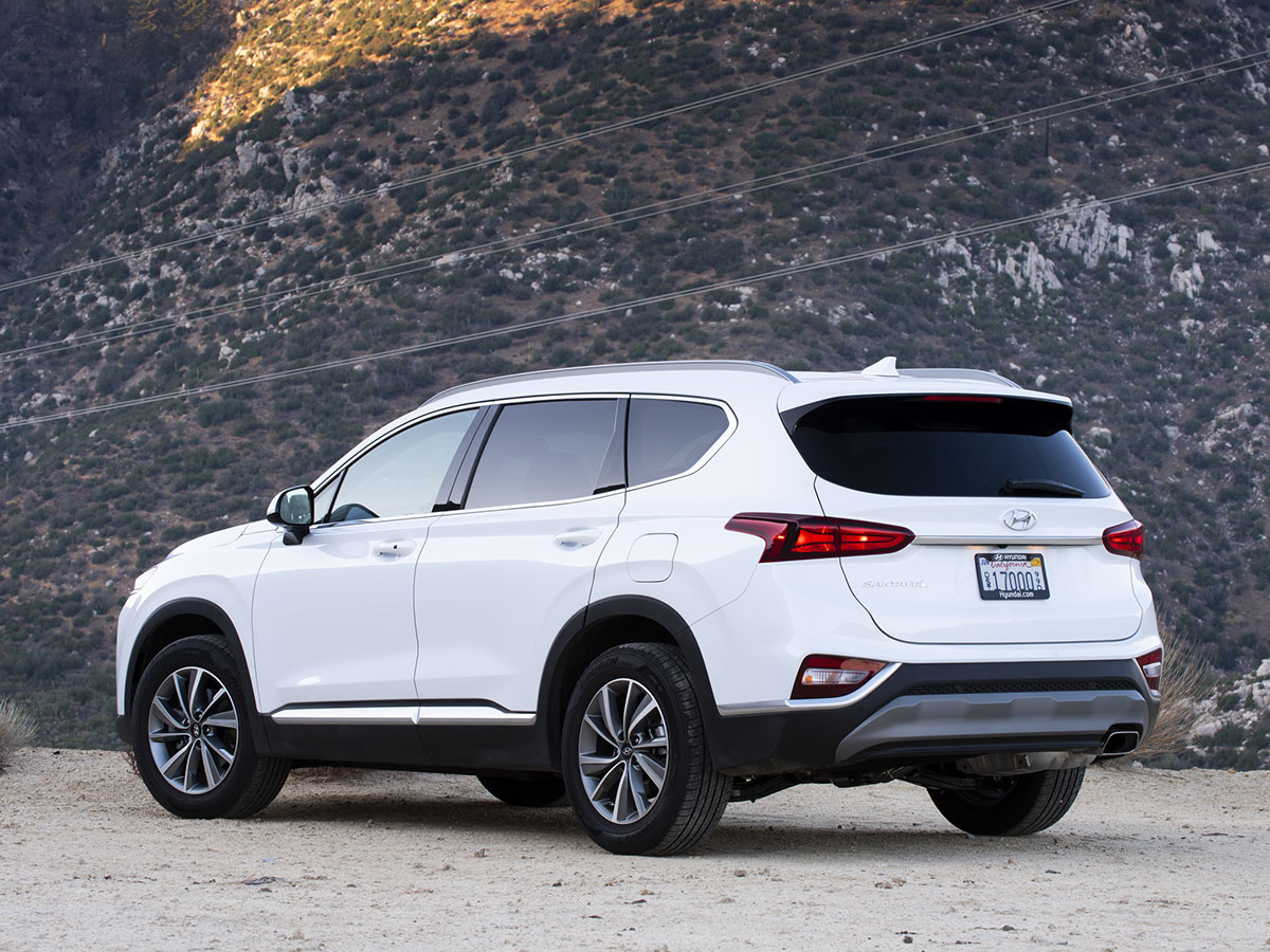 03-2019-hyundai-santa-fe-kbb-1.jpg-1