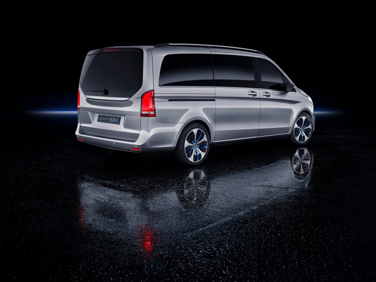03-mercedes-benz-eqv-concept-1