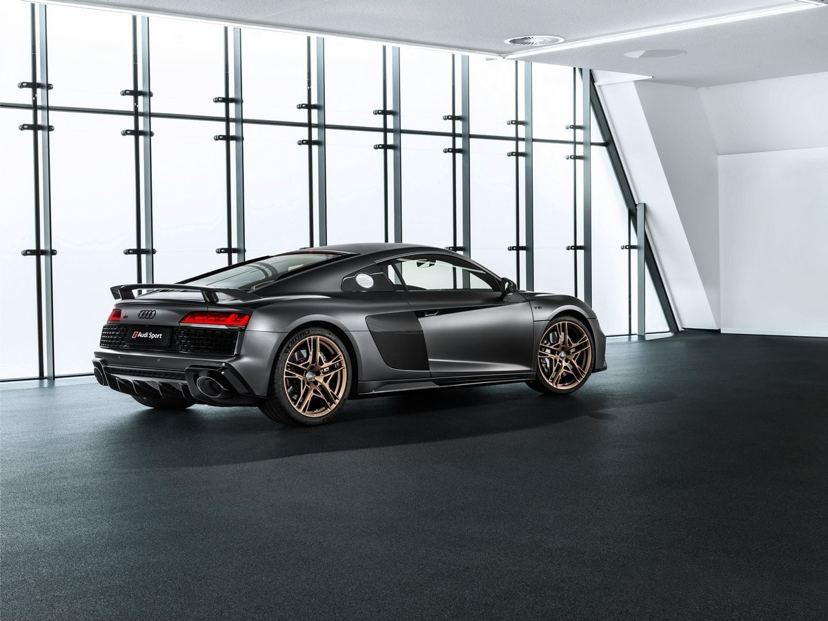 04-2019-audi-r8-v10-decennium-oem-1