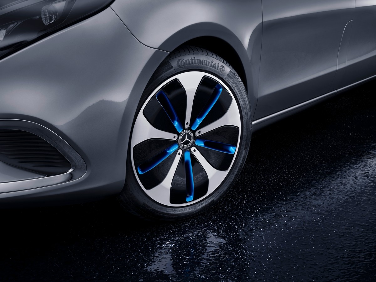 05-mercedes-benz-eqv-concept-1